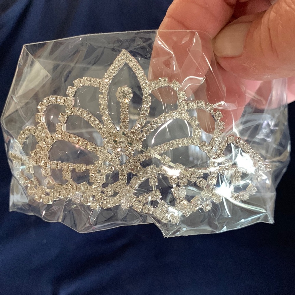 RHINESTONE TIARA